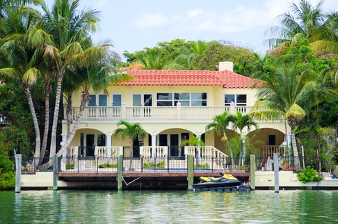 house in coastal area with impact hurricane windows
